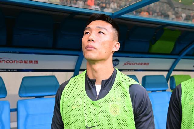 博鱼电竞-海港惨败过后或收回成命？贺惯有望留队未敲定北上